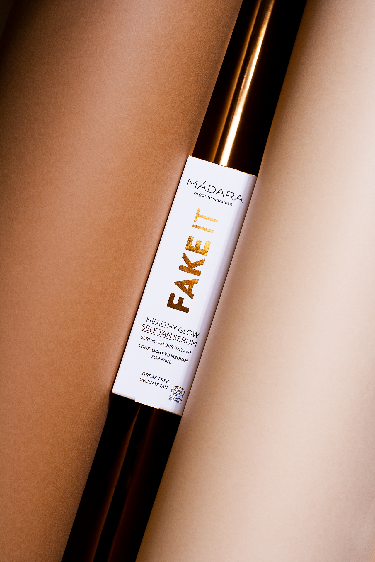 Fake it Healthy Glow Selftan facial serum - Madara