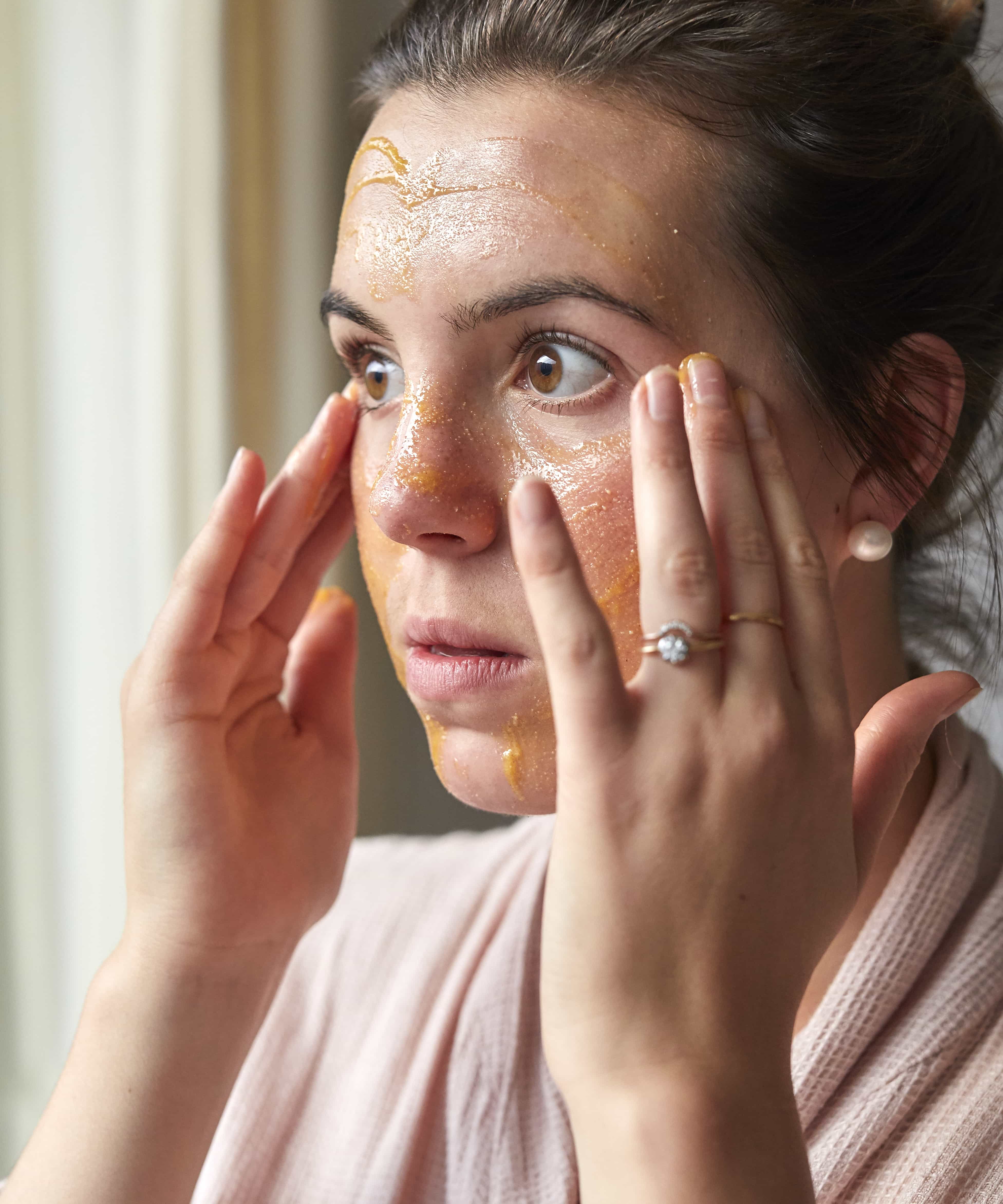 Cleansing Face Balm - Apricot powder - Upcircle Beauty