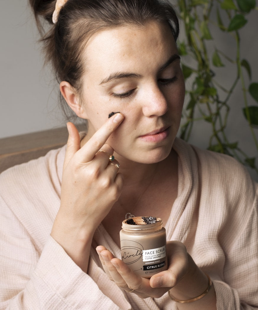 Coffee Face Scrub for dry skin - Citrus Blend - Upcircle Beauty - 100ml